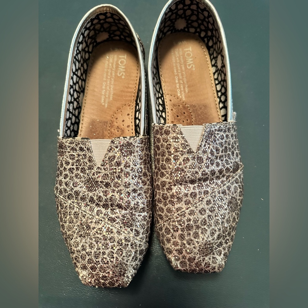 Toms Alpargata sparkly Size 6.5